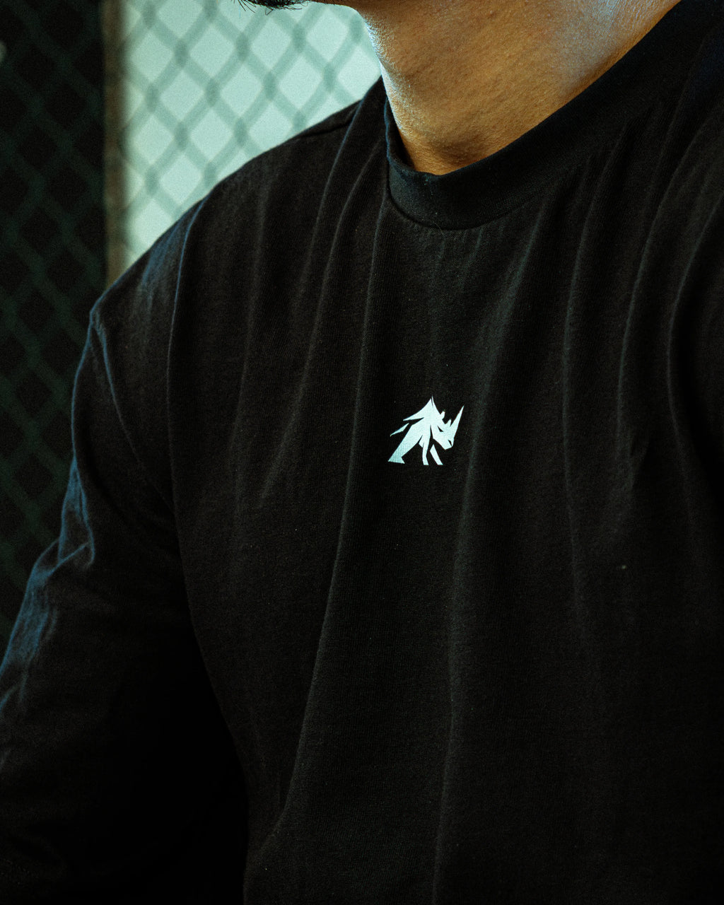 Camiseta Oversize WARNING negra.